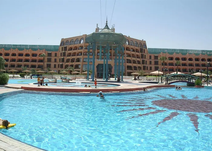 Emerald Hotel Golden Five